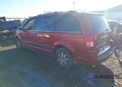 2009 Chrysler Town & Country Touring z USA, uszkodzony, nr VIN 2A8HR54159R604244